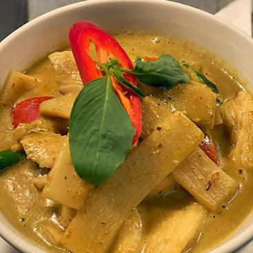 Siam Over 300 Years Old With Thai Restaurant *
