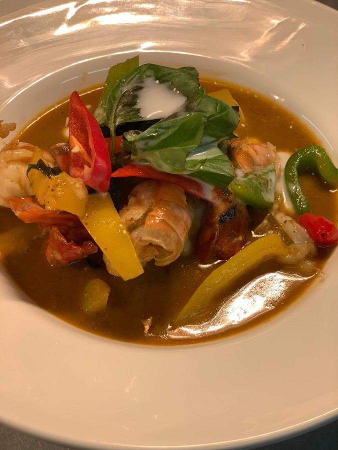Siam Over 300 Years Old With Thai Restaurant Gasthof