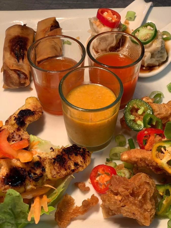 Siam Over 300 Years Old With Thai Restaurant * Moreton-in-Marsh